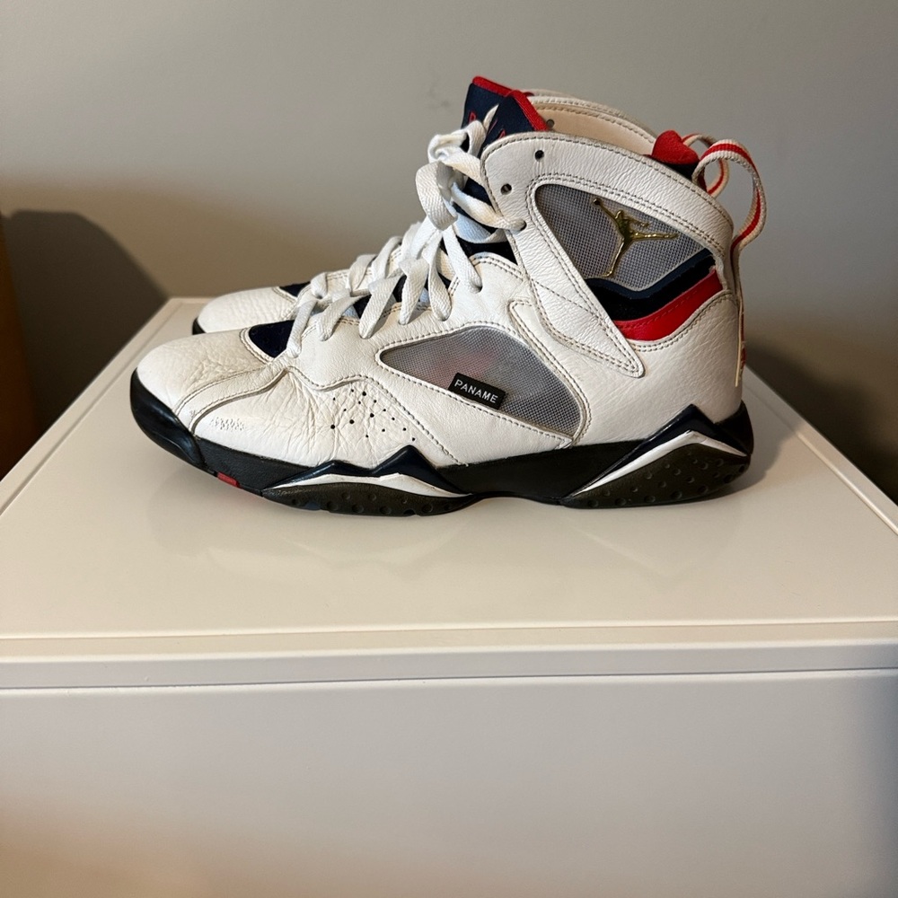 Air Jordan 7 BCFC Paris Saint-Germain